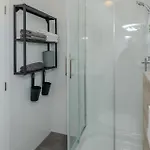 1 Bedroom Gorgeous In